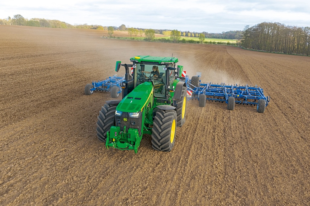 Tractor Tractors updated with more automation and operator comfort ...